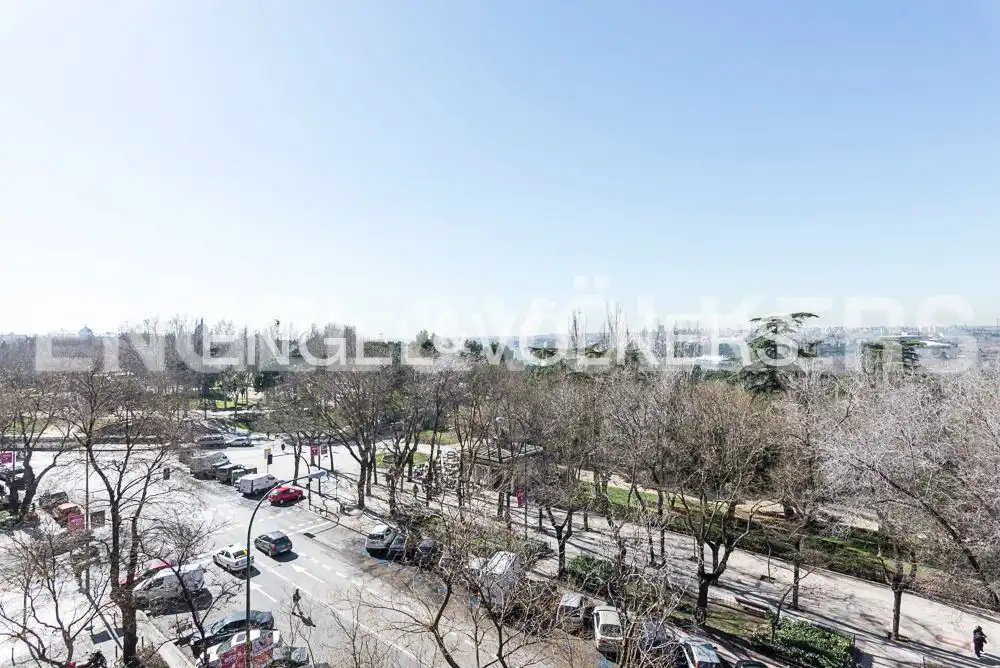 Vista exterior de Piso de alquiler en Madrid con Aire acondicionado, Calefacción y Terraza