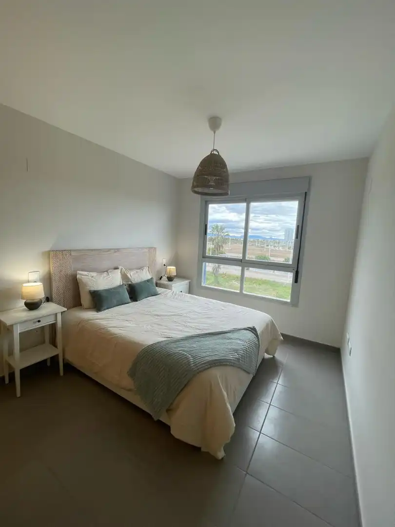 Habitación de Piso de alquiler en Moncofa con Jardín privado, Terraza y Amueblado