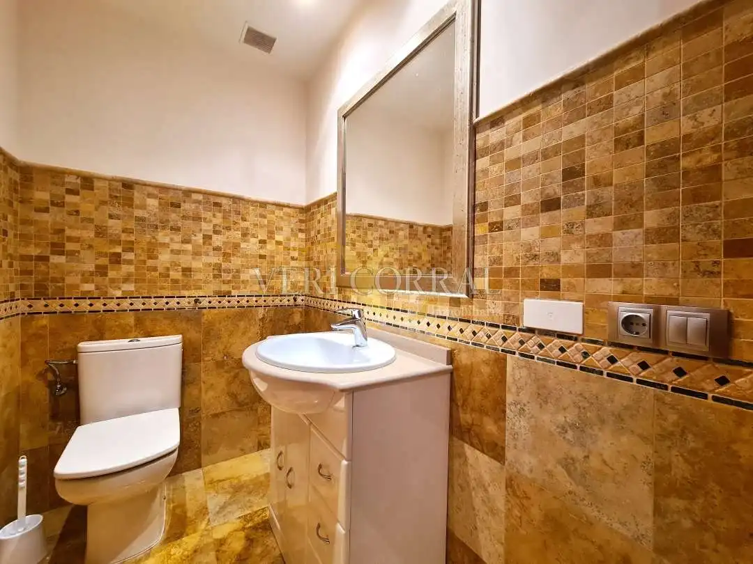 Baño de Casa o chalet en venta en Oviedo  con Calefacción, Jardín privado y Terraza
