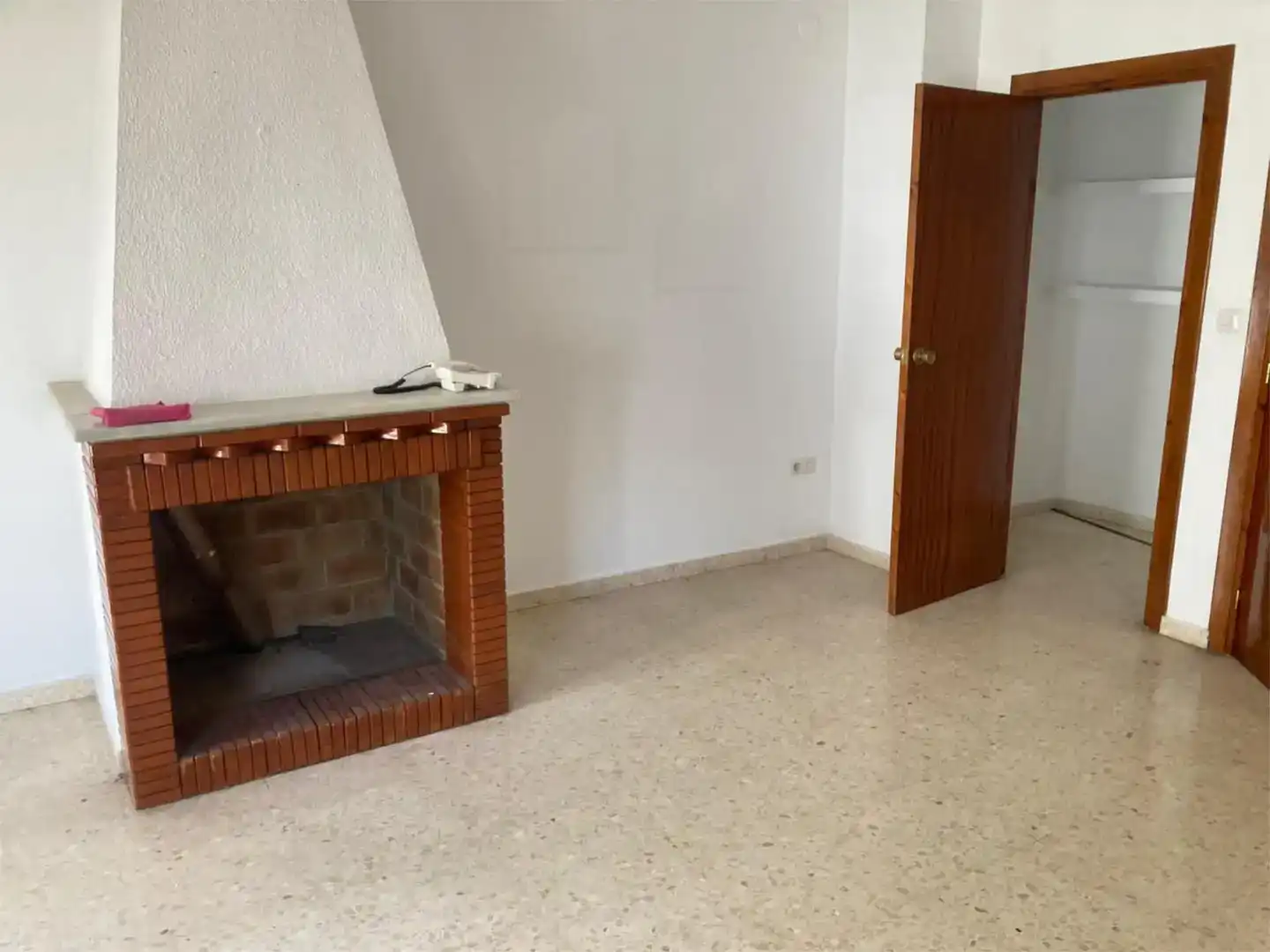 Living room of Flat for sale in Cambil  with Balcony