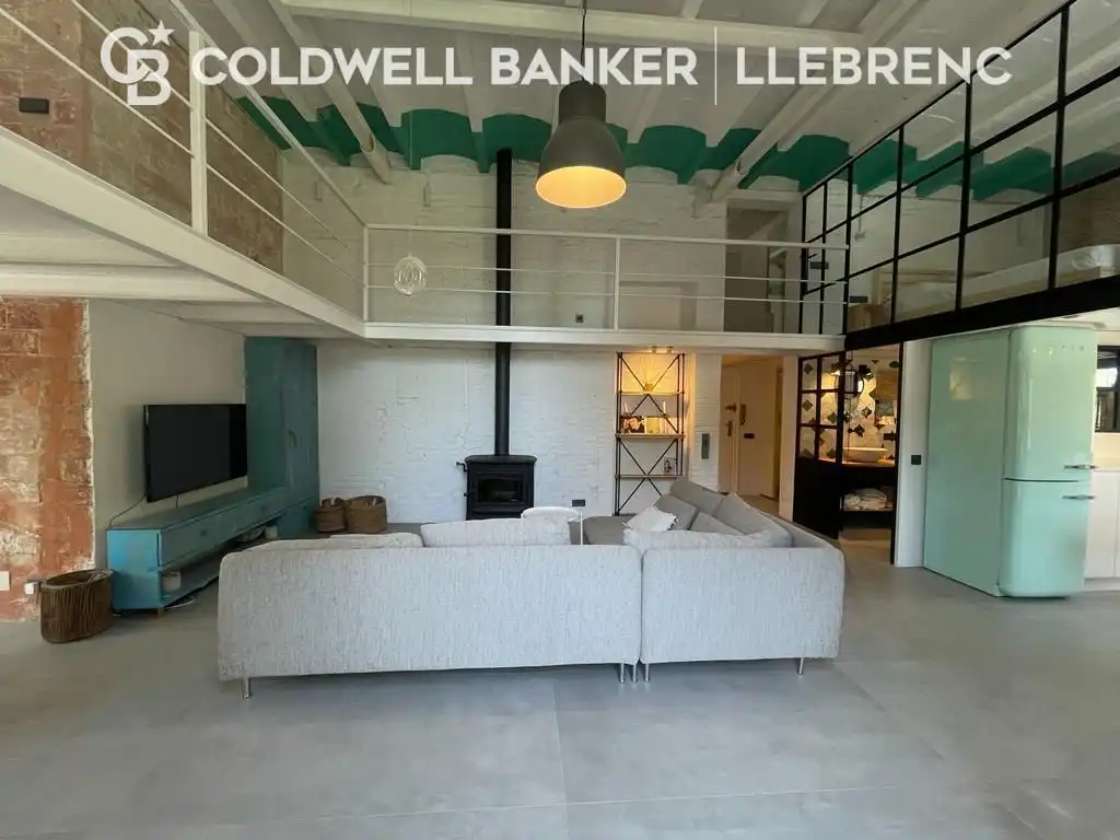 Dúplex de alquiler en Barcelona con Parquet, Amueblado y Horno
