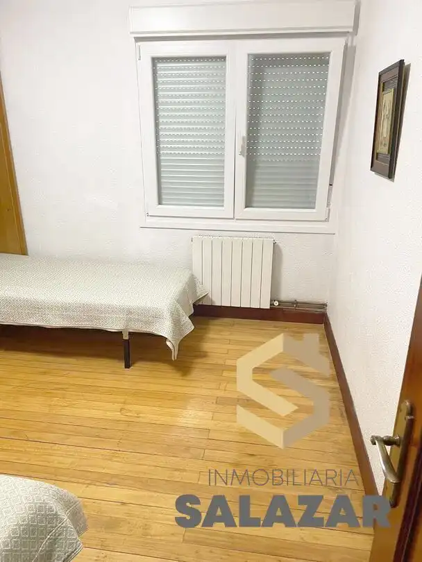 Bedroom of Flat for rent in Okondo  with Heating
