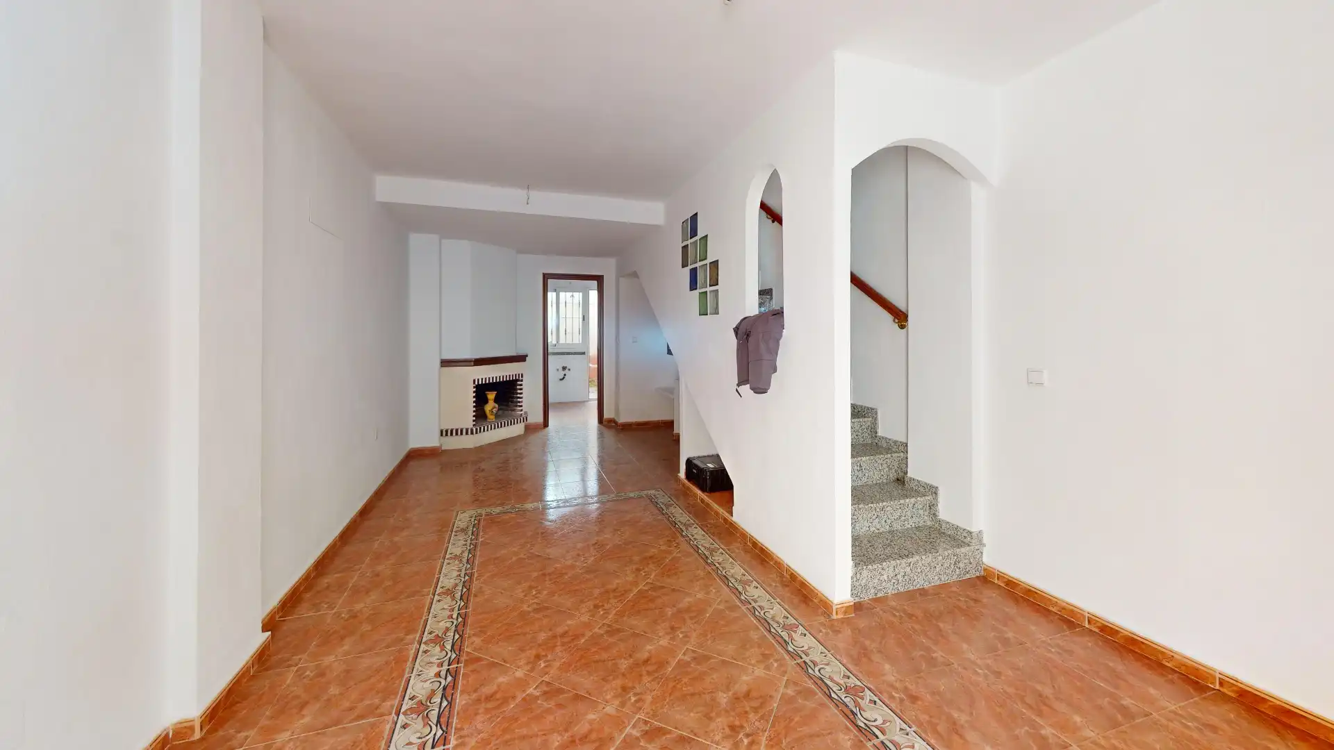 Casa adosada en venda en Orihuela amb Jardí privat, Terrassa i Balcó
