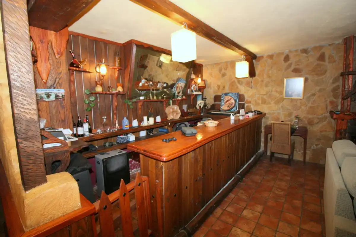 Country house zum Verkauf in Arenas de San Pedro mit Heizung, Privatgarten und Terrasse
