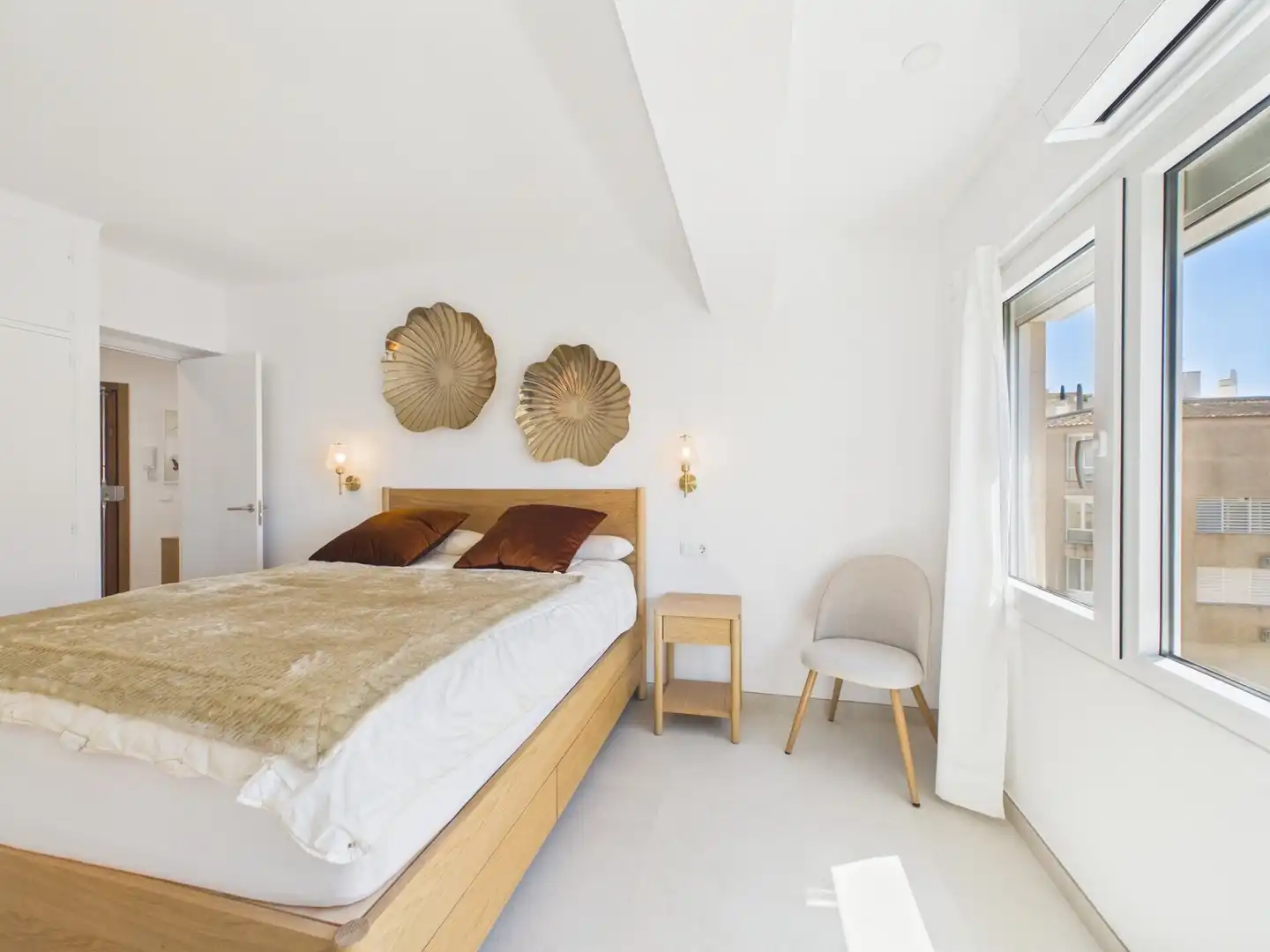 Dormitori de Apartament de lloguer en  Palma de Mallorca amb Aire condicionat i Moblat