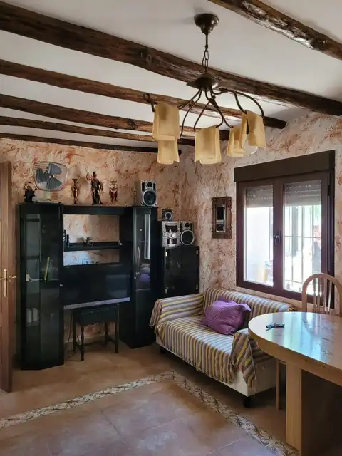 Sala d'estar de Casa o xalet en venda en El Bonillo amb Aire condicionat, Calefacció i Moblat