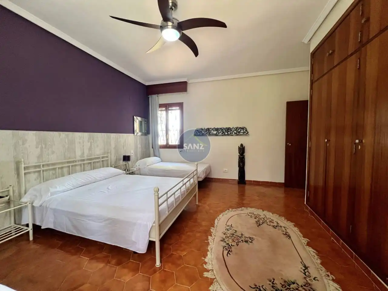 Dormitori de Casa o xalet en venda en Agullent amb Jardí privat i Piscina