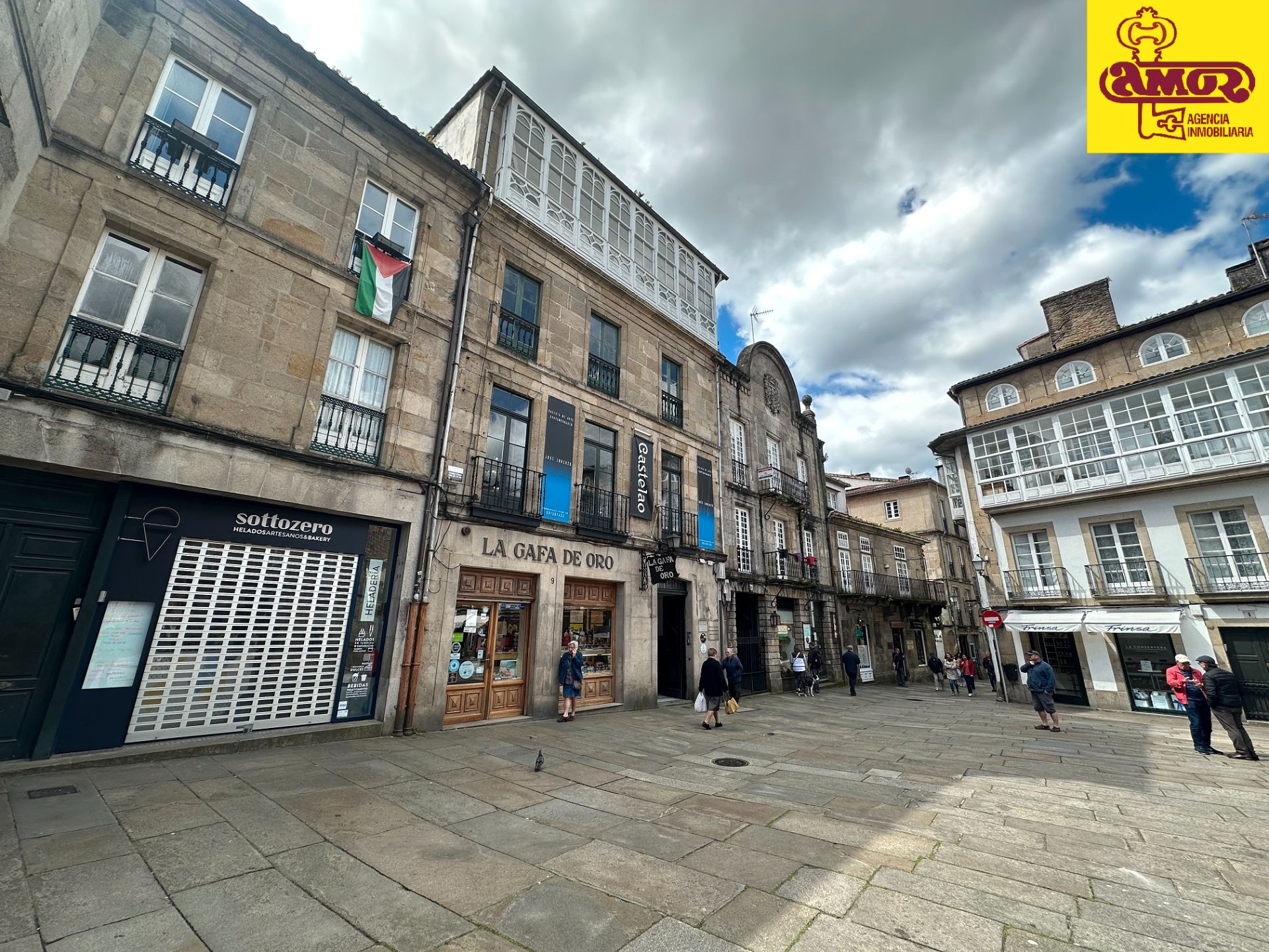 Vista exterior de Piso en venta en Santiago de Compostela 