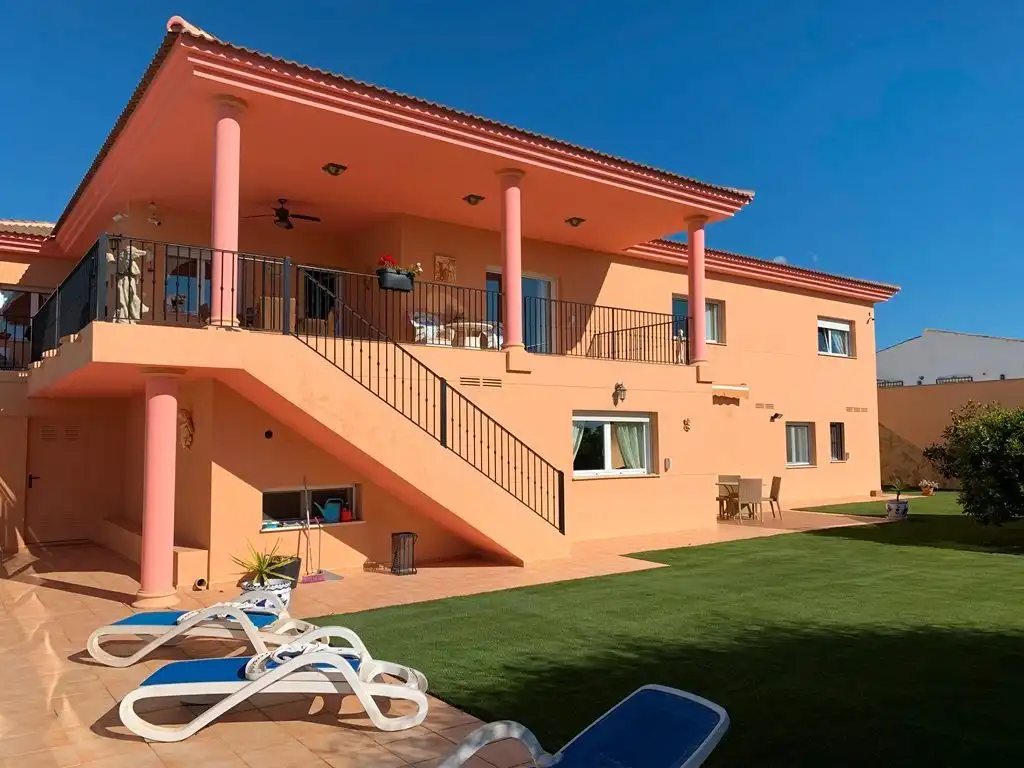 Exterior view of Houses for sale in L'Alfàs del Pi  with Air Conditioner, Heating and Private garden