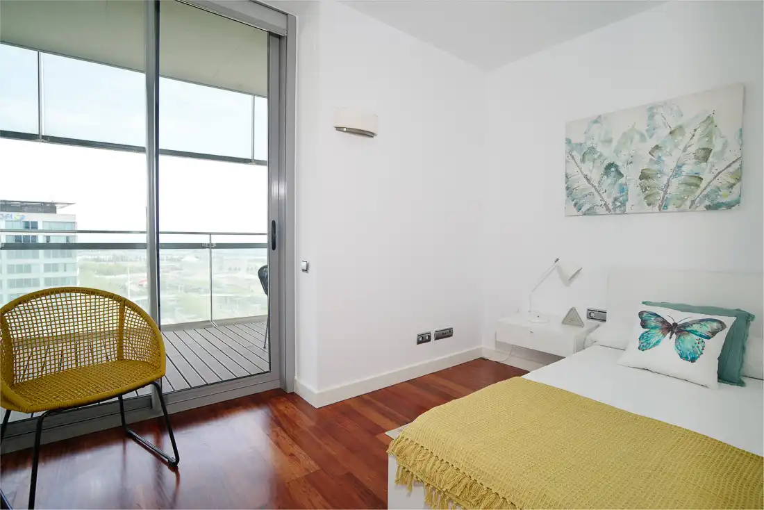 Habitación de Piso en venta en Barcelona con Calefacción y Piscina