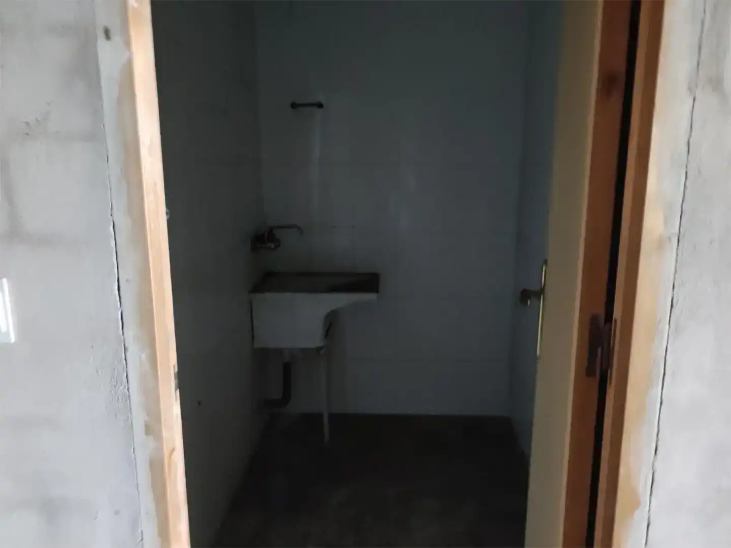 Badezimmer von Geschaftsraum zur Miete in Pedanías Este