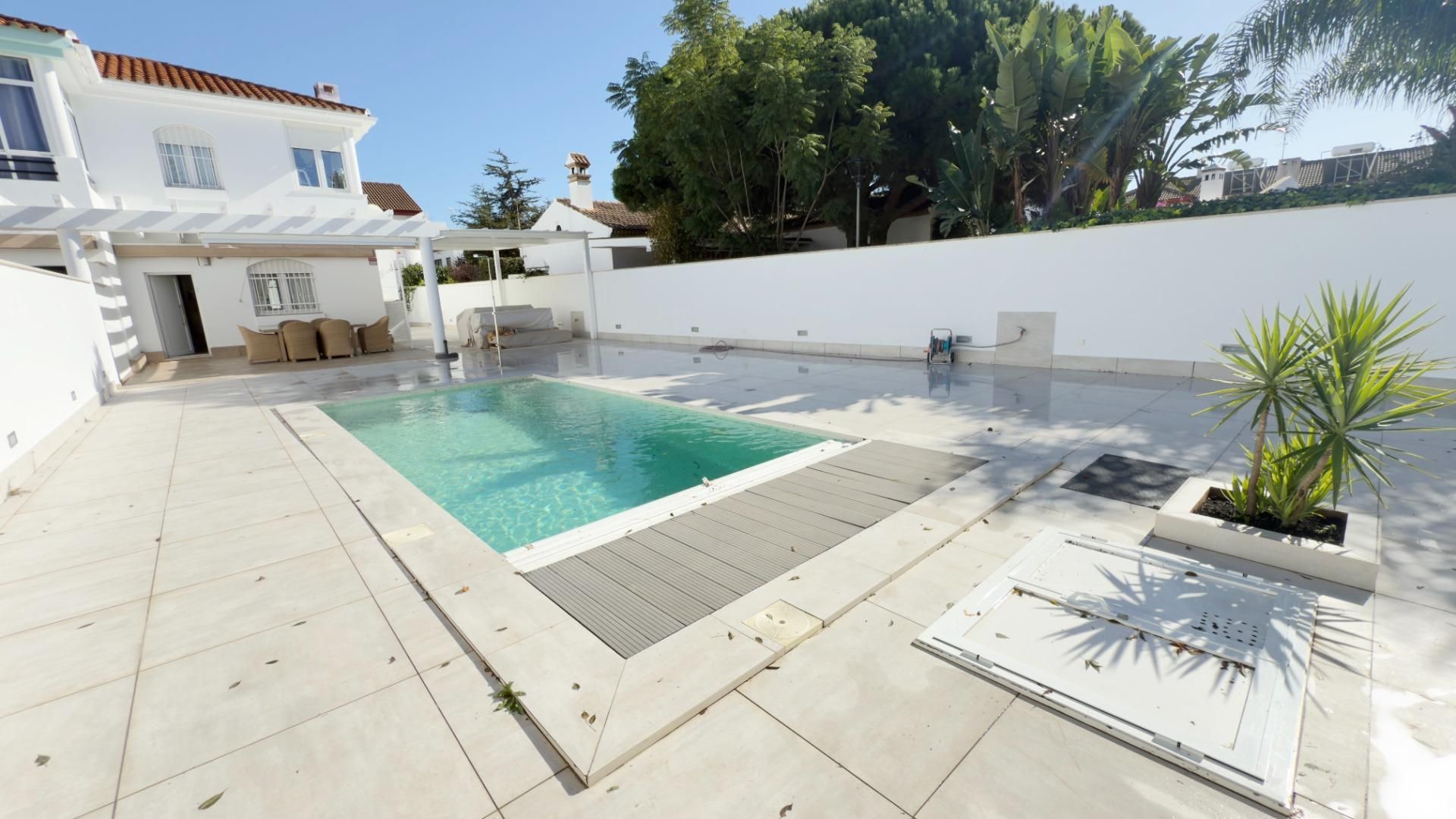 Piscina de Casa adosada en venda en Islantilla amb Aire condicionat, Traster i Piscina