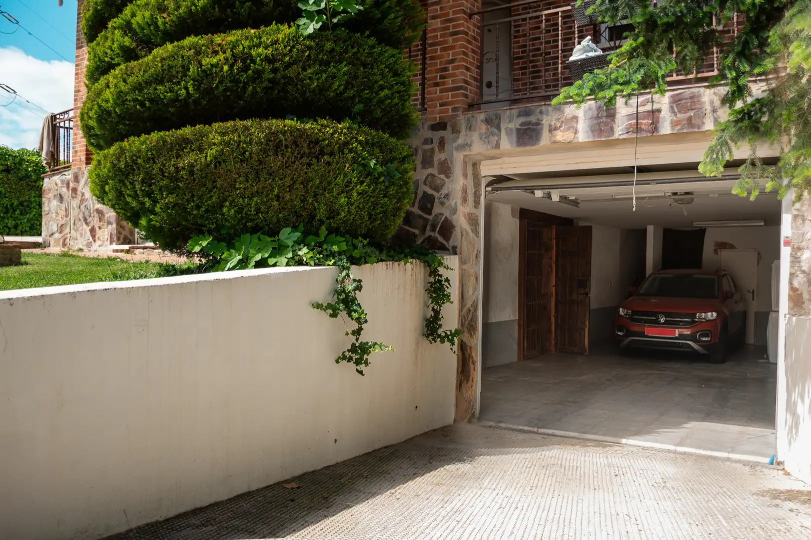 Parking de Casa o chalet en venta en Villalbilla con Aire acondicionado, Calefacción y Jardín privado
