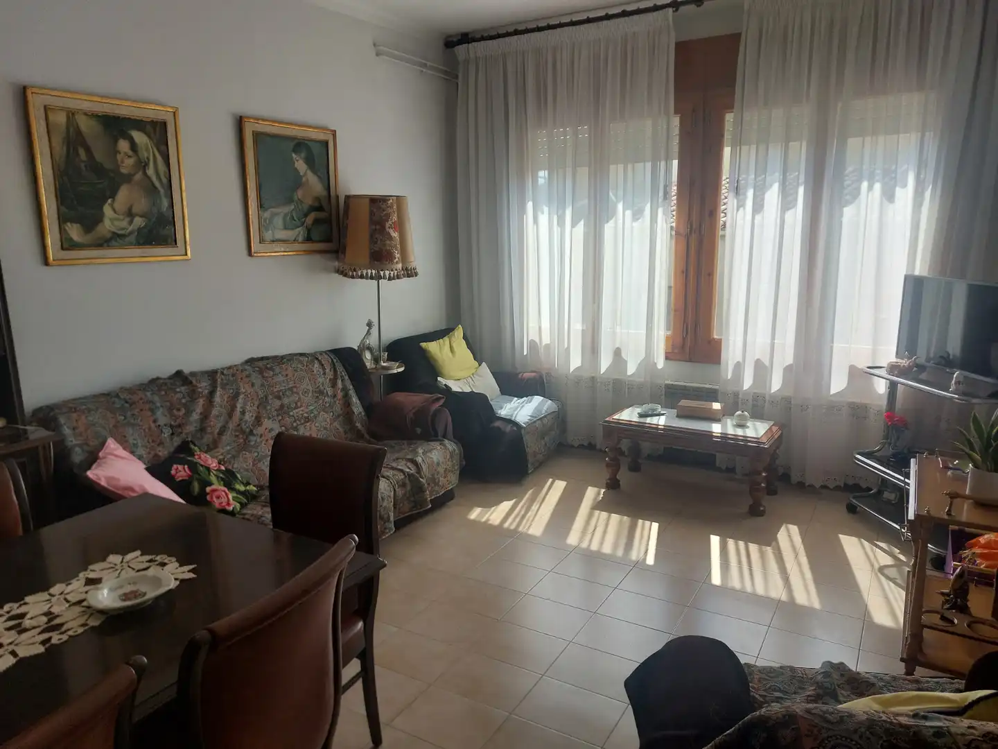 Sala d'estar de Pis en venda en Tàrrega amb Calefacció i Moblat