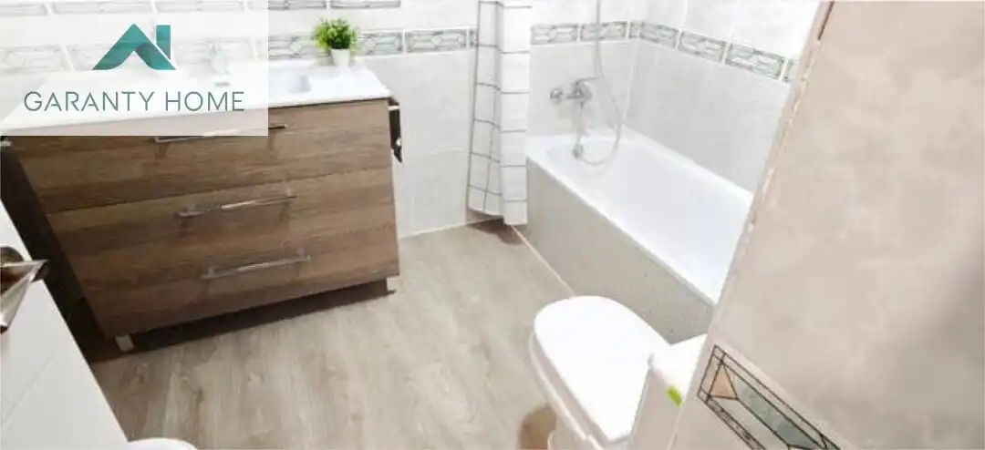 Bathroom of Flat for rent in Málaga  with Furnished