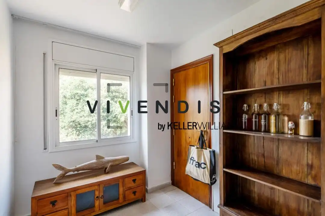 Habitación de Casa o chalet en venta en Corbera de Llobregat con Aire acondicionado, Jardín privado y Terraza