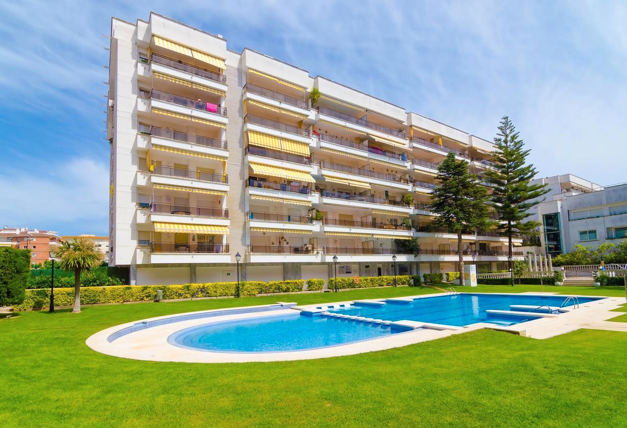 Swimming pool of Flat for sale in Lloret de Mar  with Community pool