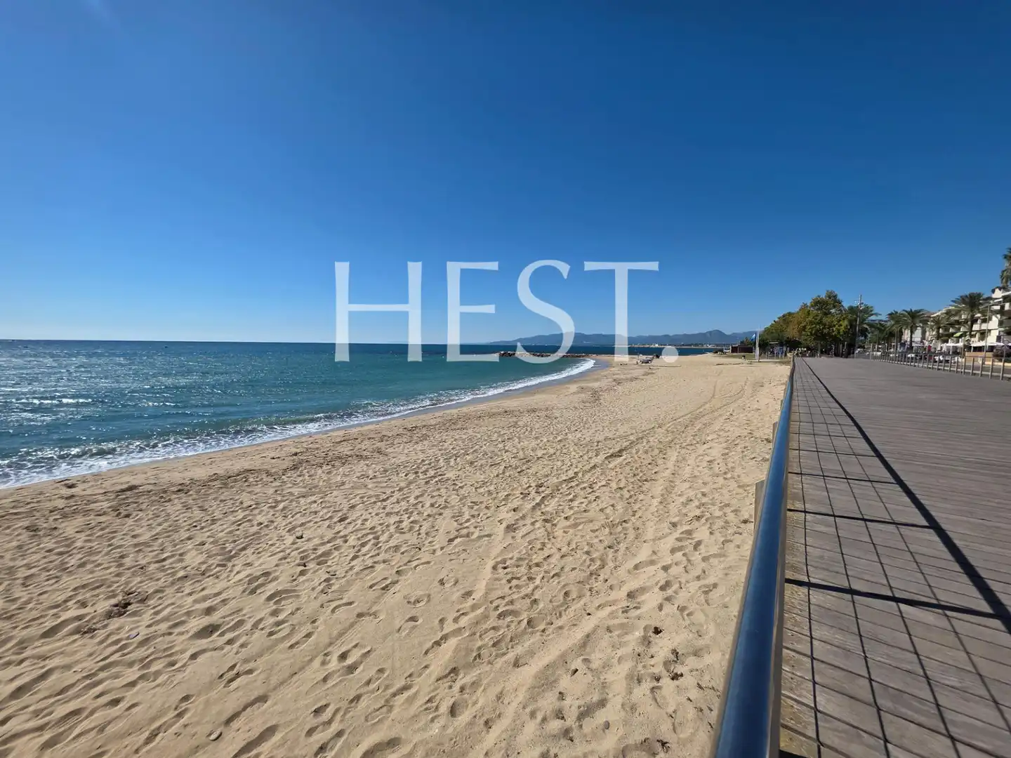 Einfamilien-Reihenhaus zum Verkauf in Cambrils mit Klimaanlage, Heizung und Privatgarten