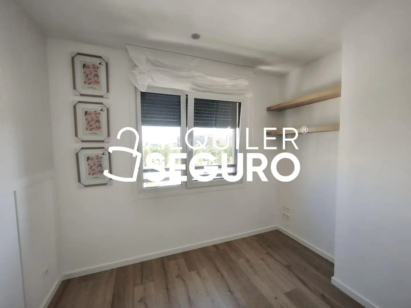 Bedroom of Flat for rent in Zaragoza  with Air Conditioner, Heating and Terrace