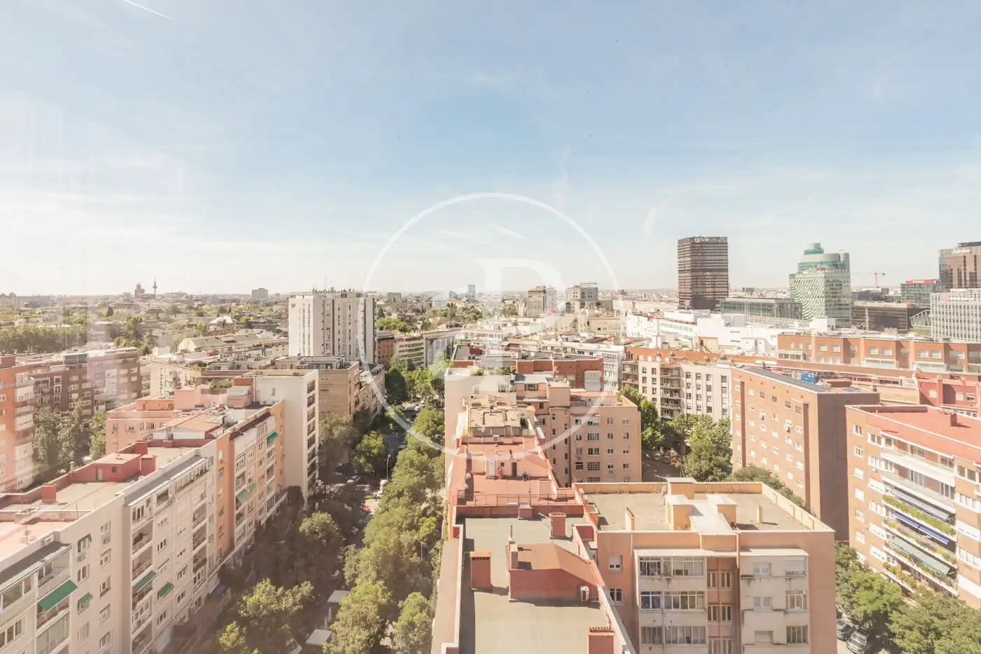 Vista exterior de Àtic en venda en Madrid amb Aire condicionat, Calefacció i Terrassa