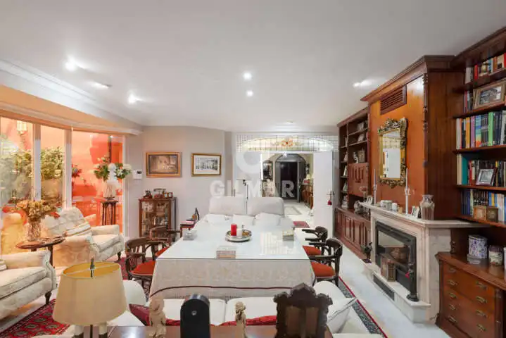 Sala de estar de Casa adosada en venta en El Puerto de Santa María con Calefacción y Jardín privado