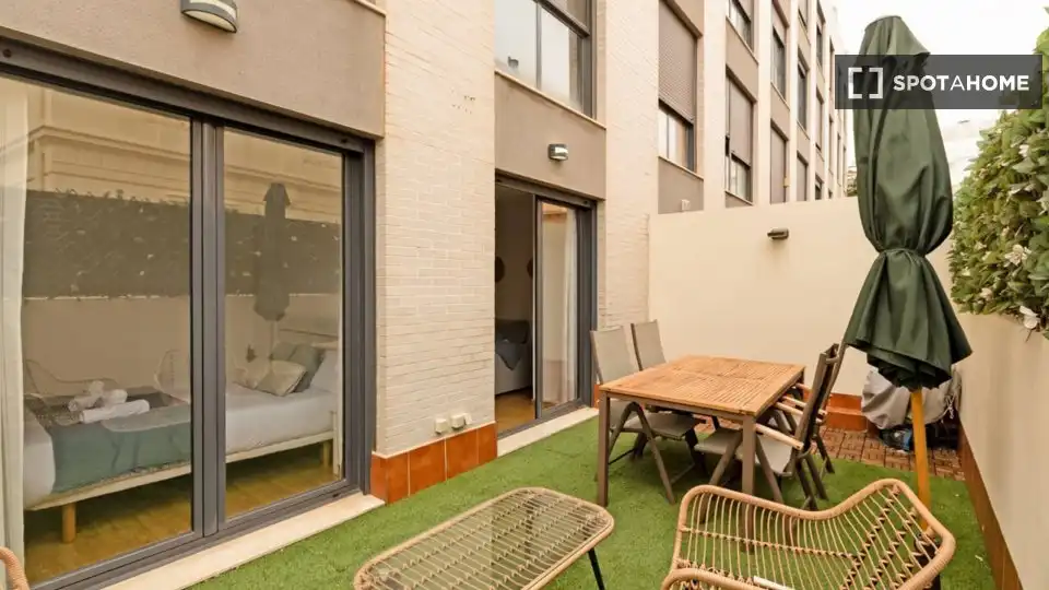 Terrasse von Wohnung zur Miete in Valencia mit Klimaanlage, Heizung und Möbliert
