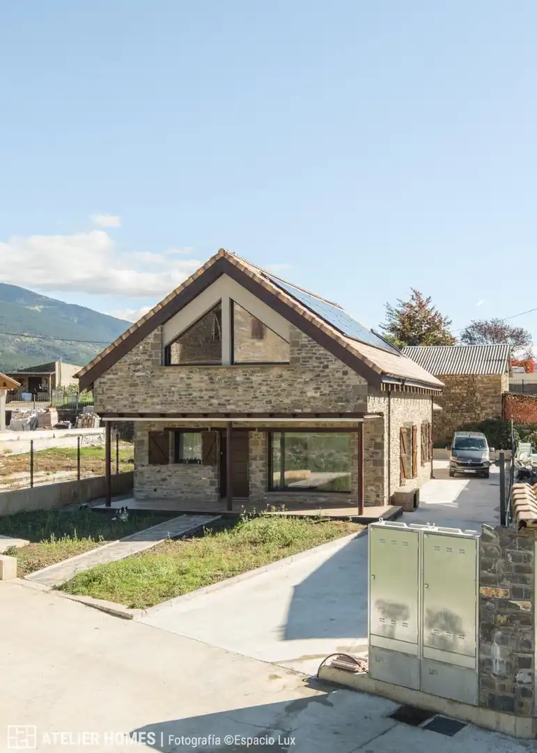 Detached house with garden for sale in Calle ESCUELAS AG.ARATORES 7, imagen 23