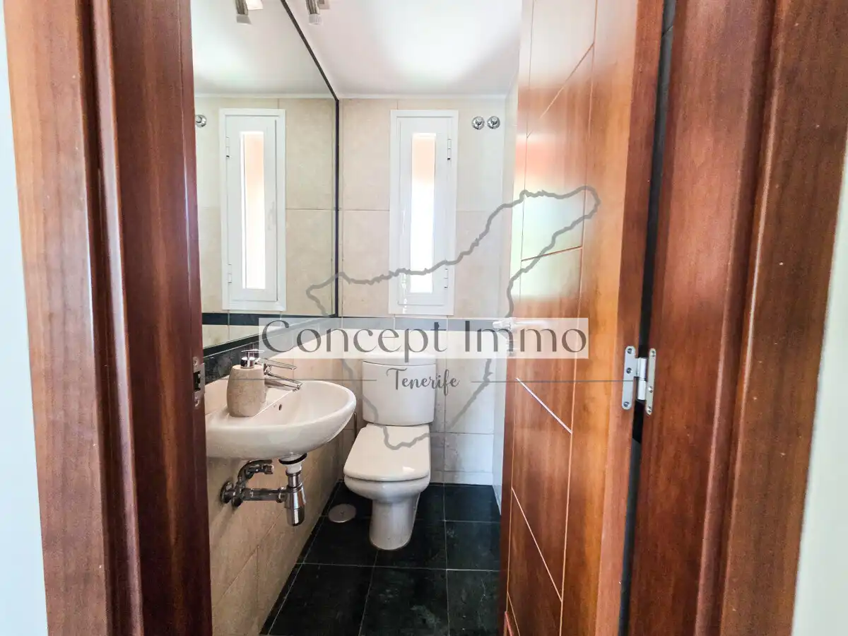 Detached homes for sale in Calle Tajore, Playa de Fañabé
