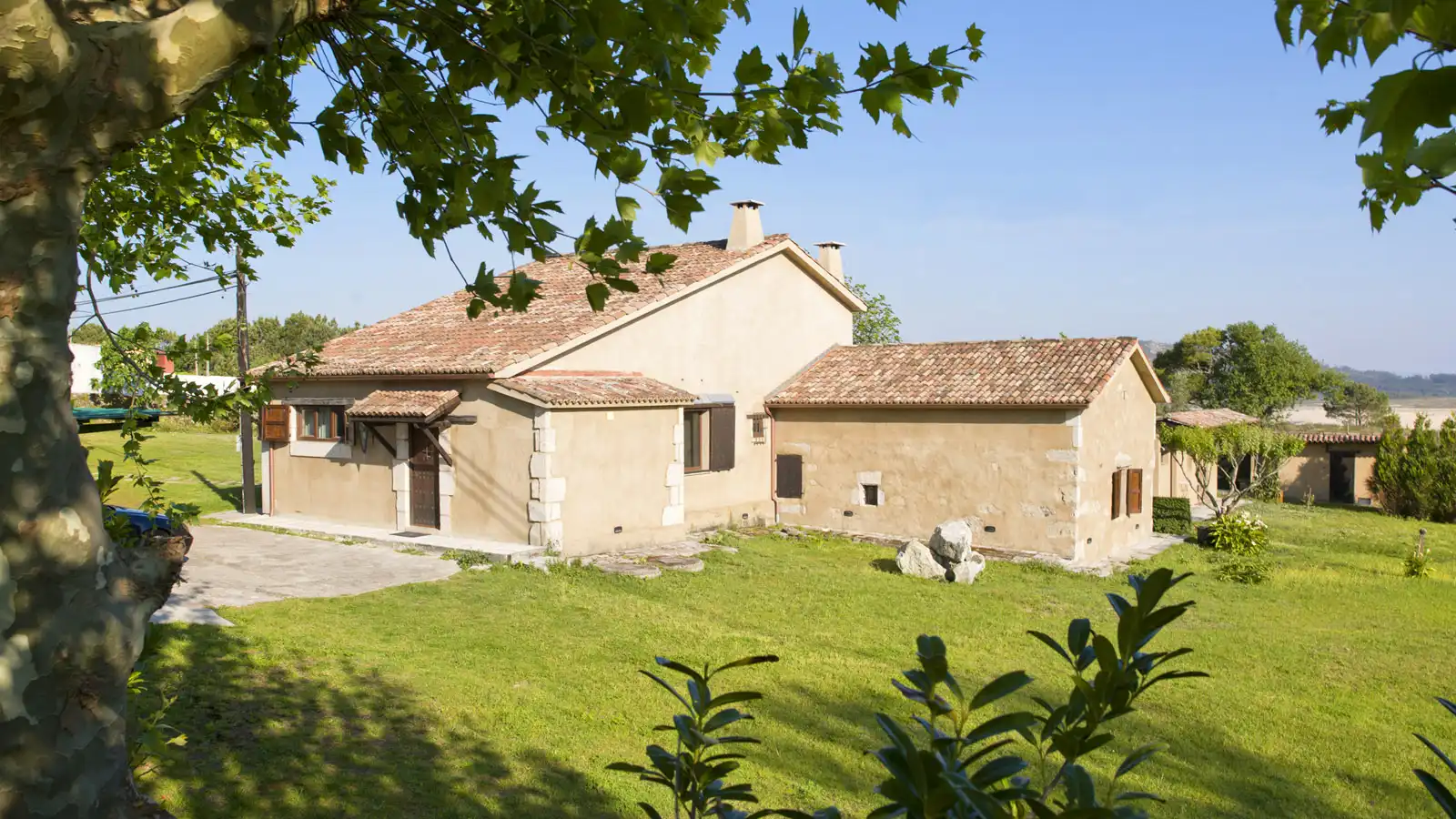 Vista exterior de Casa o chalet en venta en Ribeira con Jardín privado, Parquet y Trastero