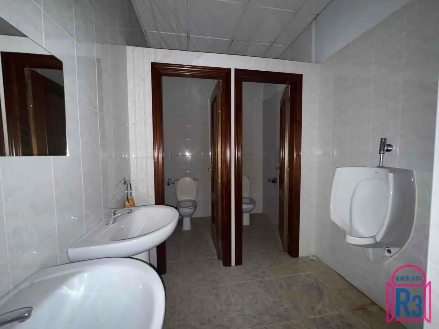 Business premises to rent in Ramiro Valbuena, imagen 6