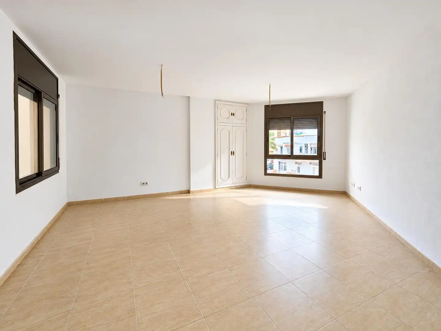 Flat with lift for sale in Nord, imagen 2