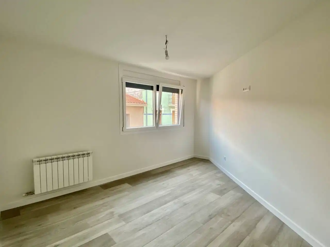 Bedroom of Duplexes for sale in Olot  with Heating, Terrace and Storage room