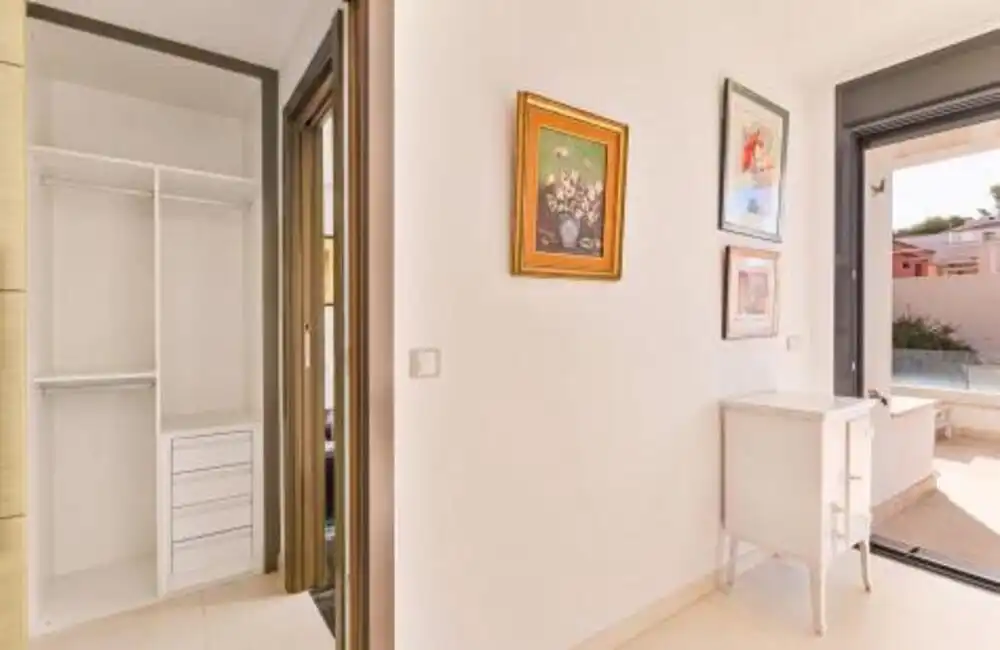 Adosado con piscina en venta en Milla de Oro, imagen 17