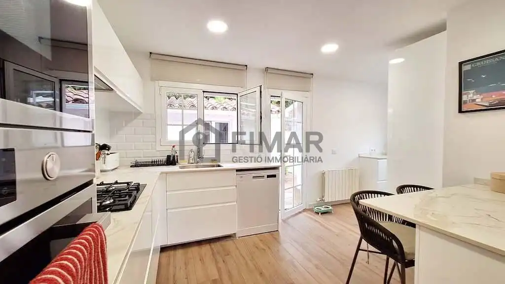 Cocina de Casa o chalet en venta en Vilassar de Dalt con Aire acondicionado, Calefacción y Jardín privado
