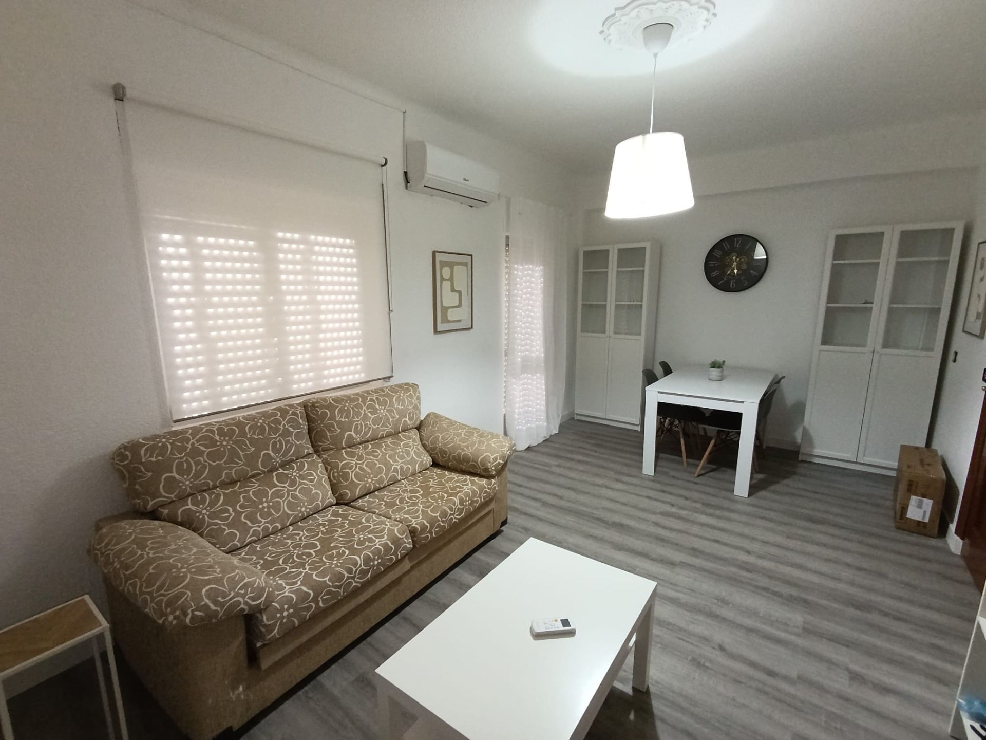 Living room of Flat to rent in Linares  with Air Conditioner, Heating and Furnished