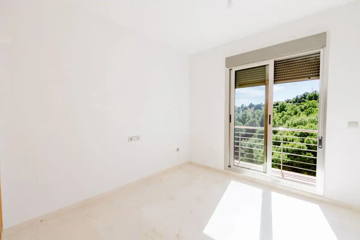 Terrassa de Casa adosada en venda en Málaga amb Aire condicionat, Calefacció i Jardí privat