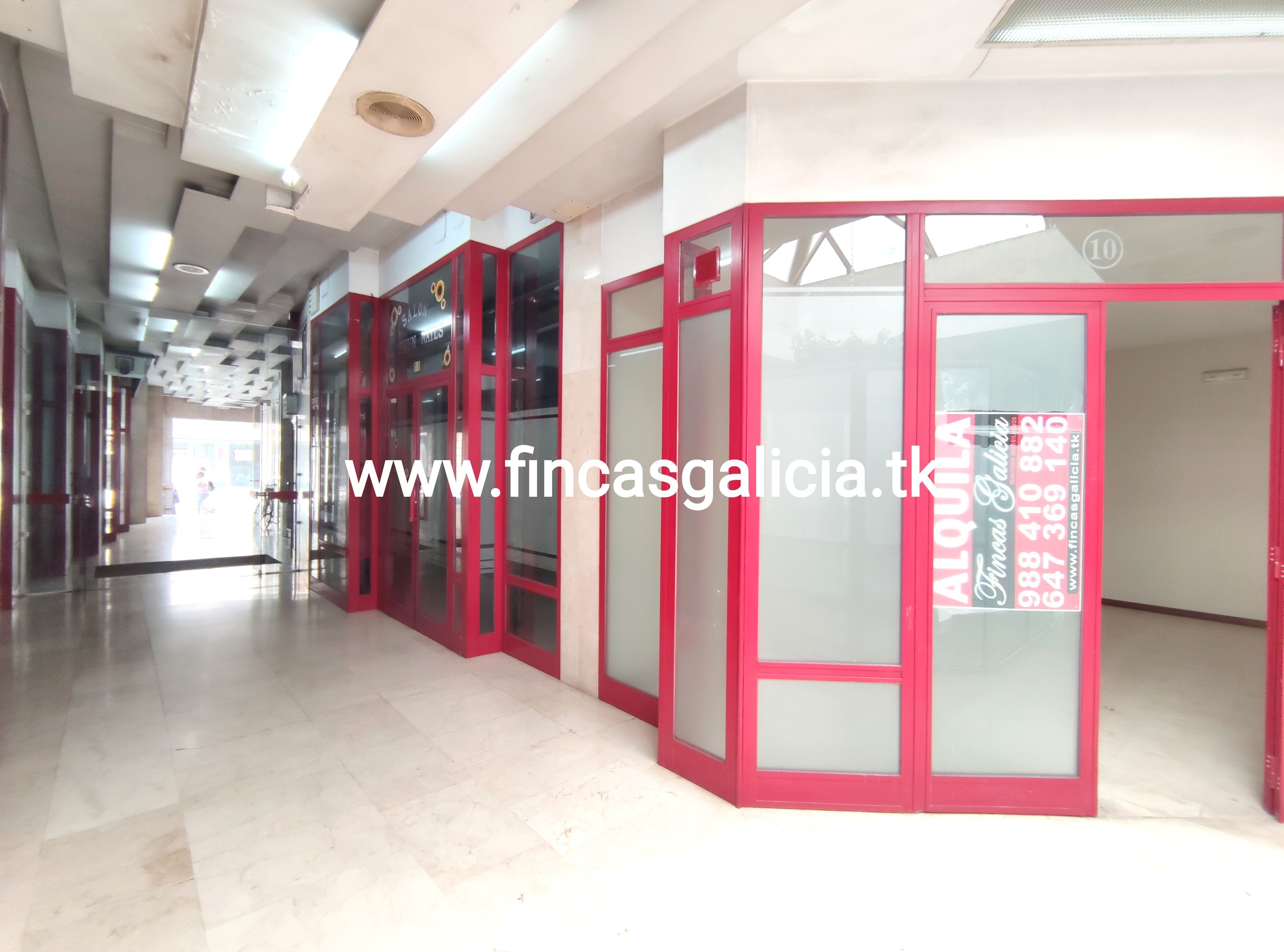 Local de lloguer a Avenida Luis Espada