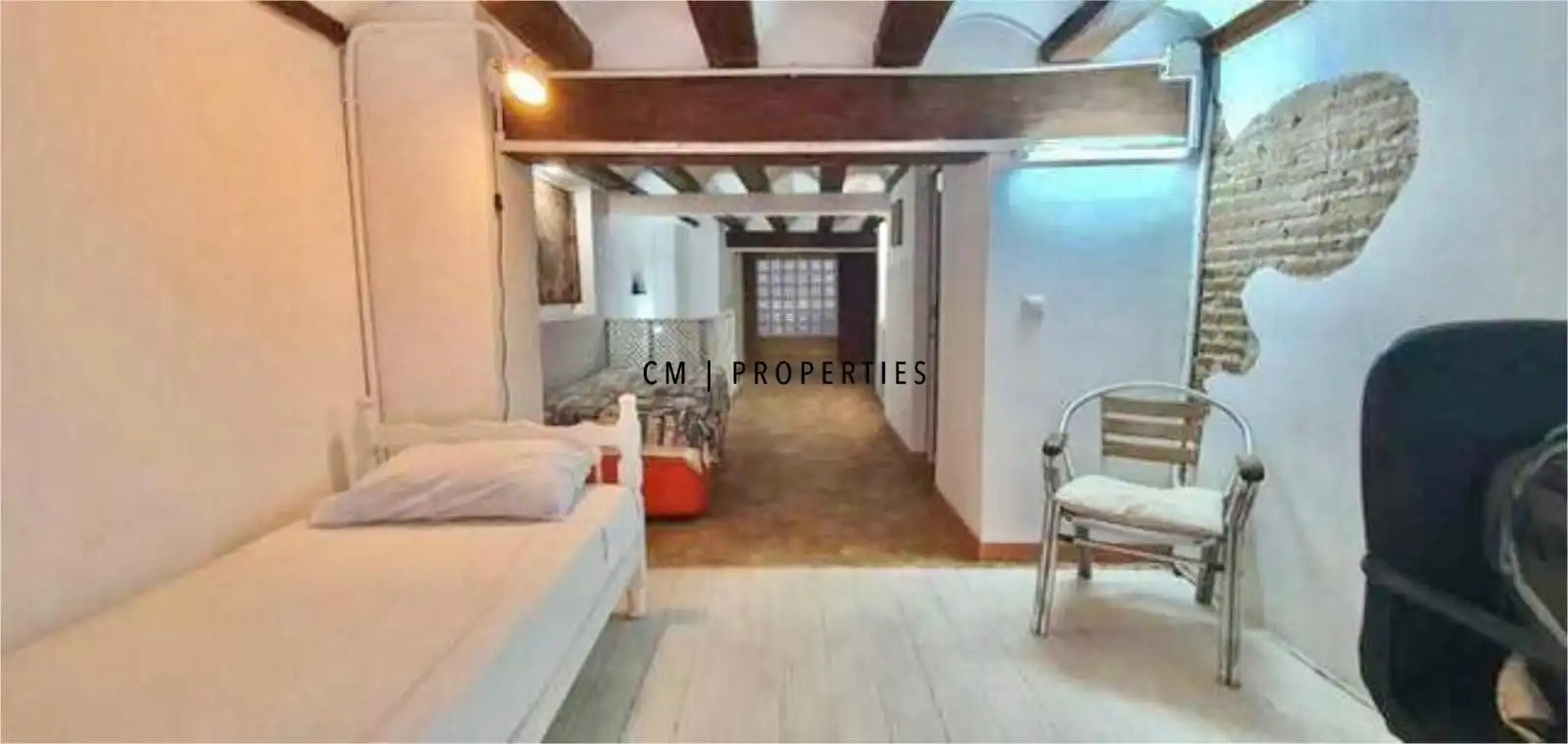 Houses for sale in Valencia  with Furnished