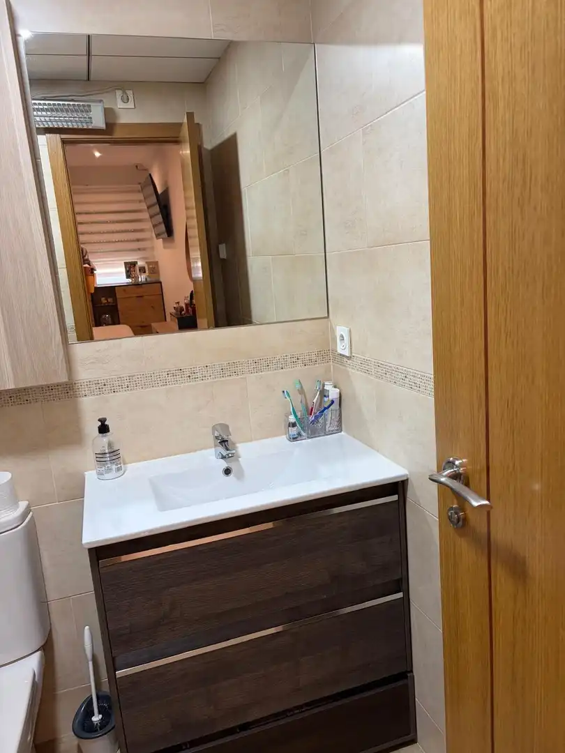 Baño de Piso en venta en Elche / Elx con Aire acondicionado, Calefacción y Jardín privado