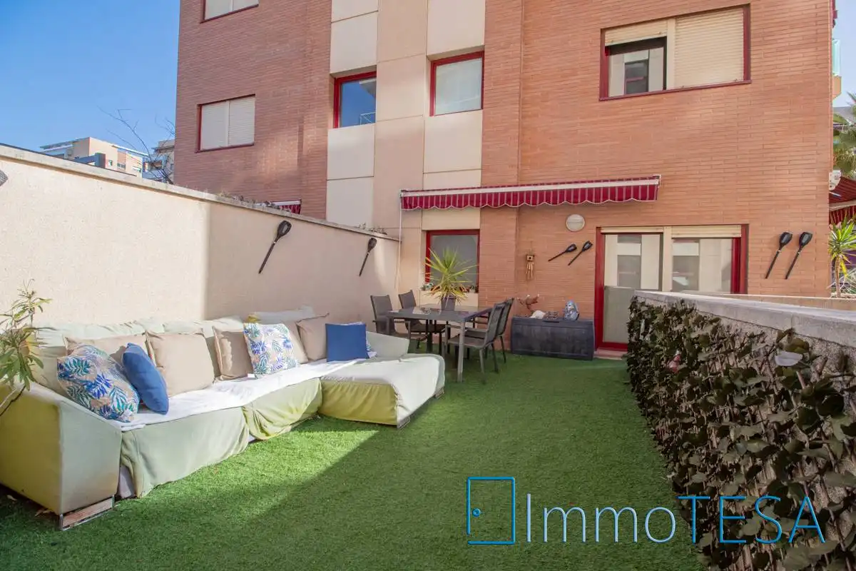 Terrassa de Pis en venda en Barberà del Vallès amb Aire condicionat, Calefacció i Parquet