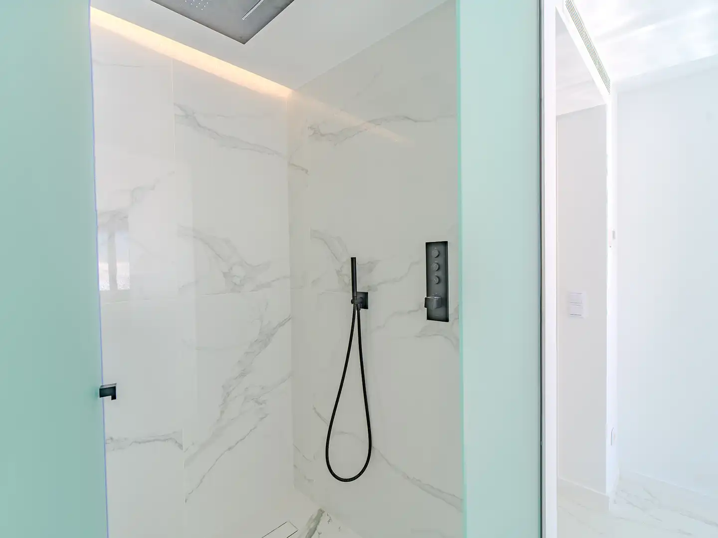 Bathroom of Houses for sale in El Campello  with Air Conditioner, Heating and Private garden