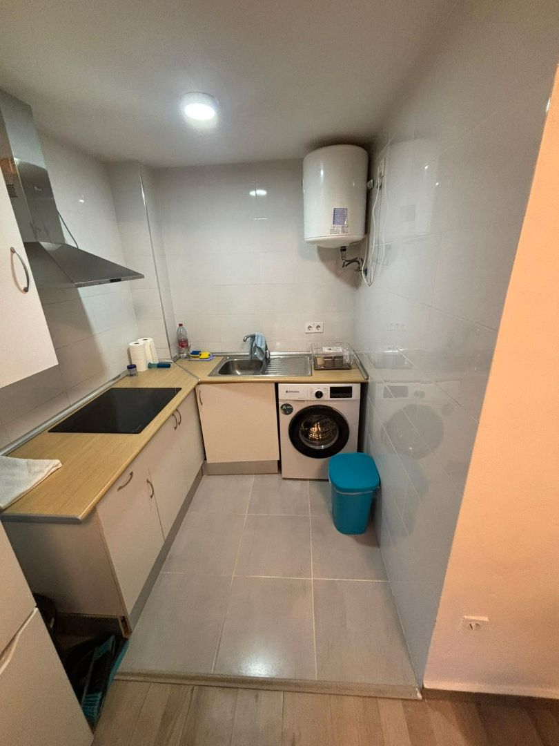 Wohnung zur Miete in Carrer de Yecla, L'Amistat, Algirós