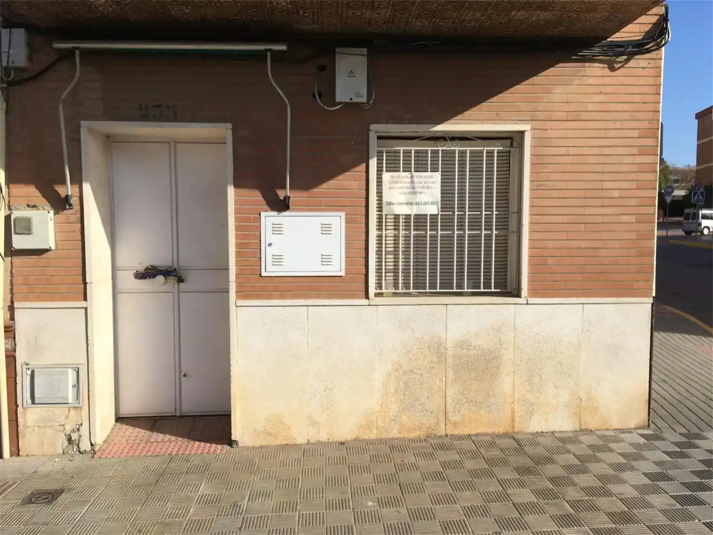 Vista exterior de Local en venta en Centro - Doña Mercedes