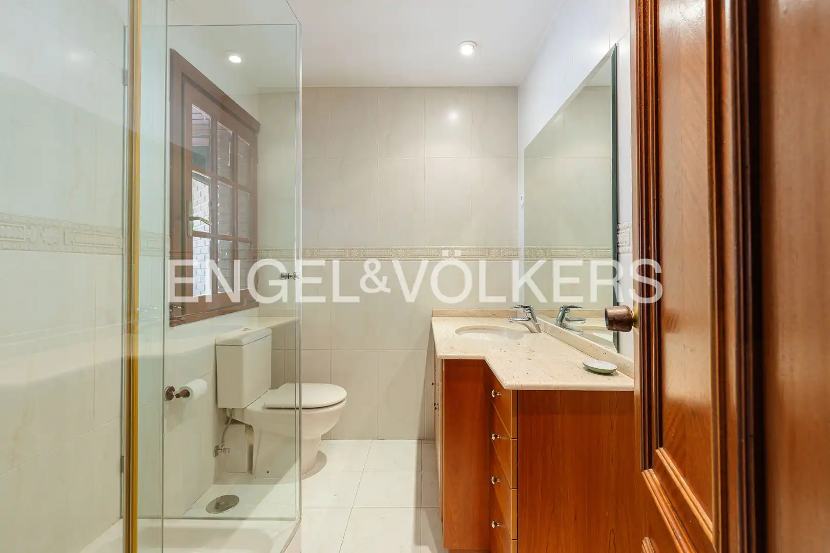 Bathroom of Houses for sale in Zona Carretera del Plantío
