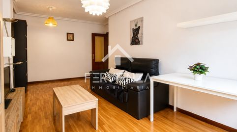 Foto 5 de Piso en venta en HUCA - La Cadellada, Oviedo