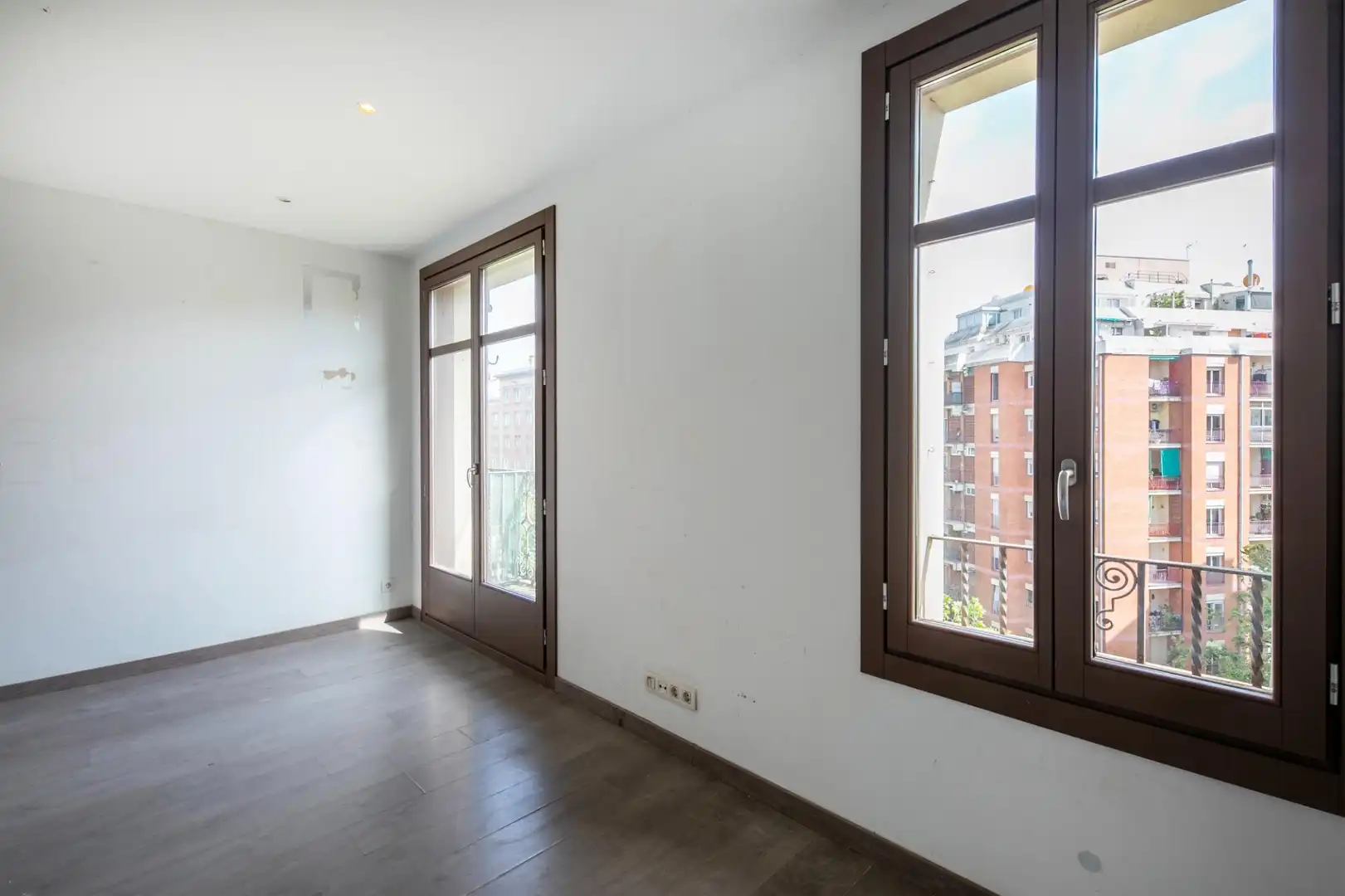 Wohnung mit Terrasse zum Verkauf in Avenida PARAL.LEL, imagen 3