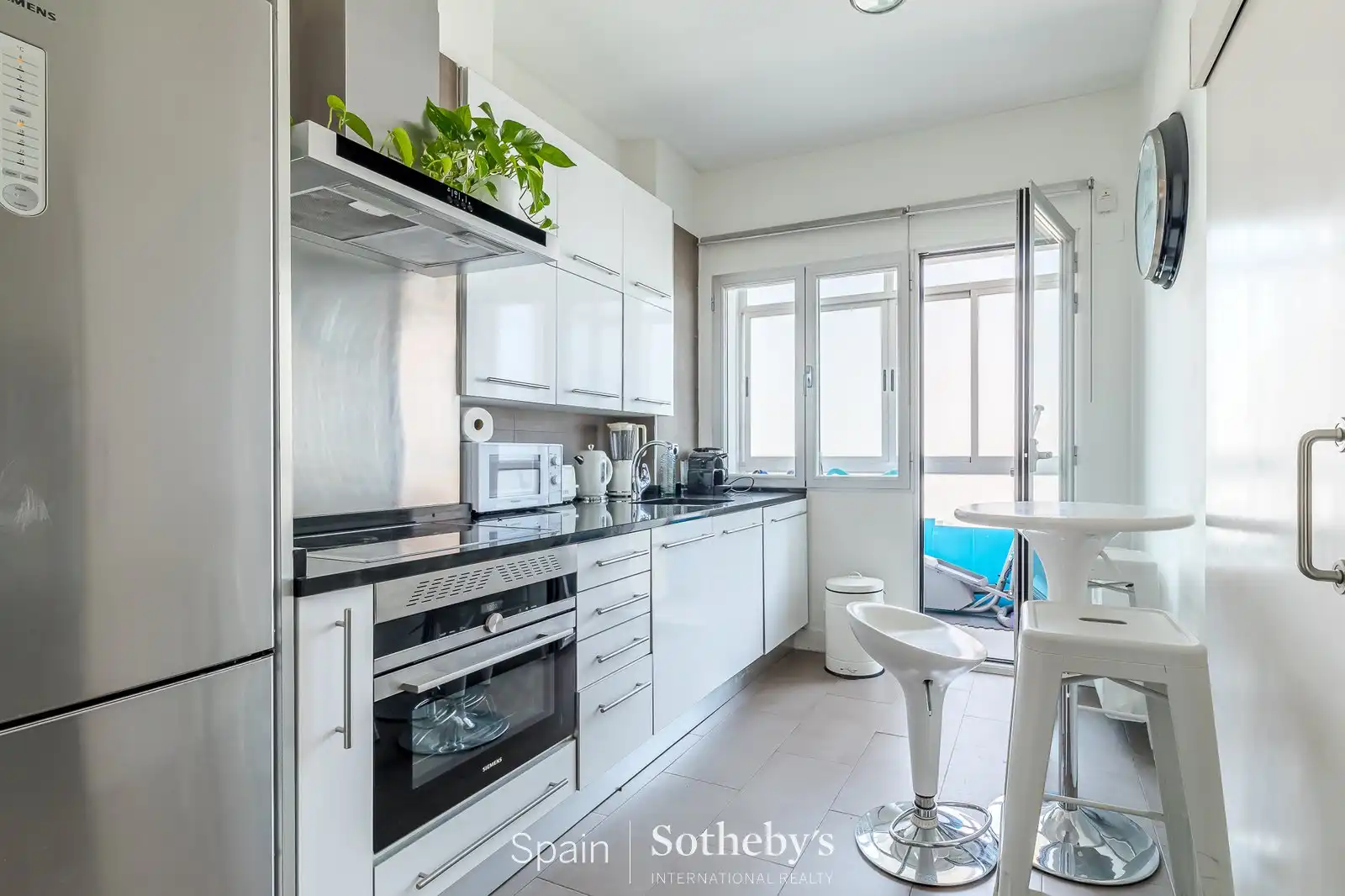 Cocina de Apartamento en venta en Madrid