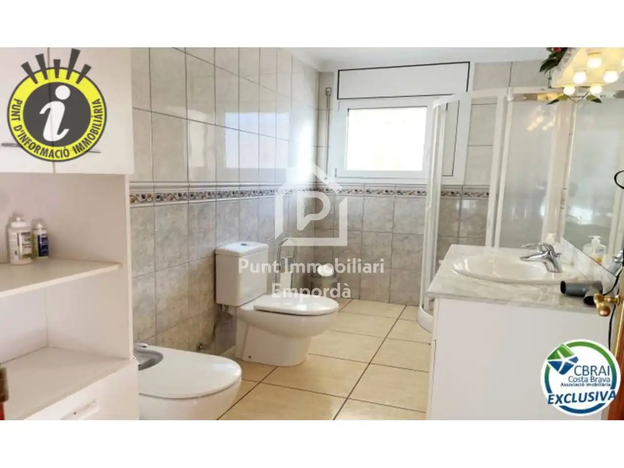 Bany de Casa o xalet en venda en Roses amb Aire condicionat, Jardí privat i Terrassa