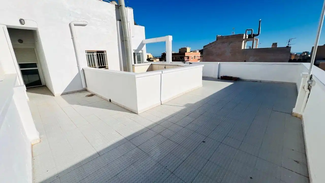 Penthouse with terrace for sale in Casco Antiguo, imagen 8