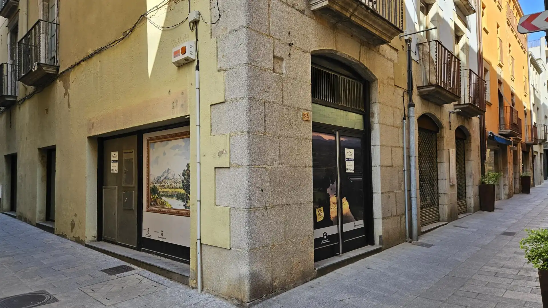 Vista exterior de Local de lloguer en Torroella de Montgrí